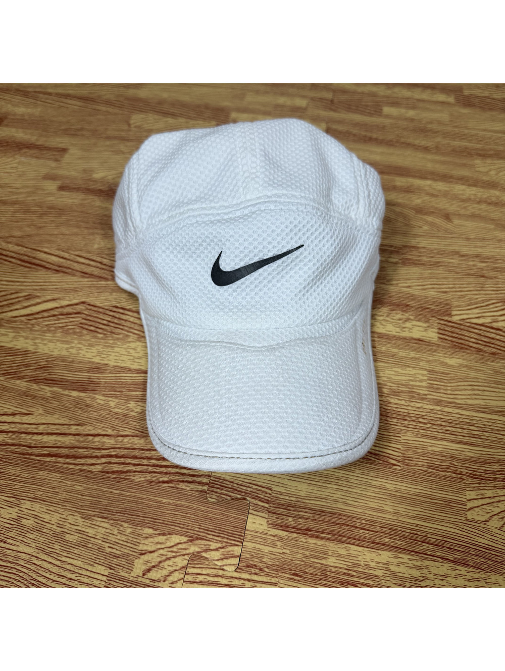 Nike Dri-FIT White Breathable Mesh Running Hat Cap Black Swoosh Adjustable